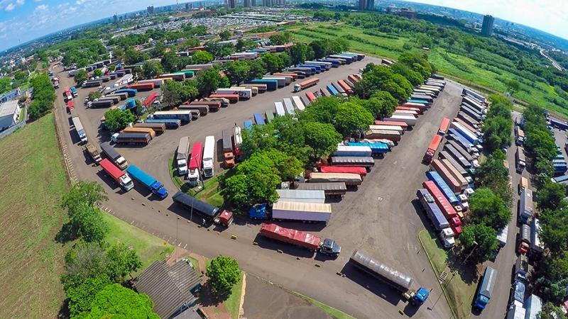 Apesar de serem mais afastados das metrópoles brasileiras, portos secos gerem um grande volume de mercadoria a ser comercializada e transportada, tanto na importação como na exportação.