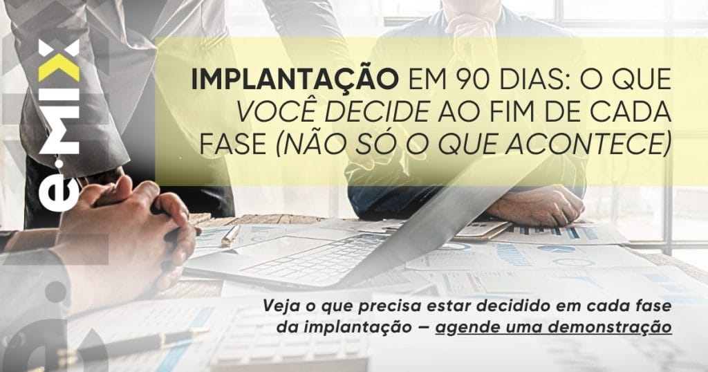 Implantação em 90 dias: o que você decide ao fim de cada fase (não só o que acontece)